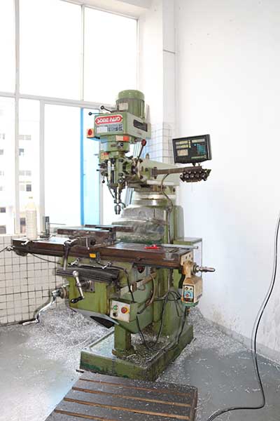 試驗箱結構銑床